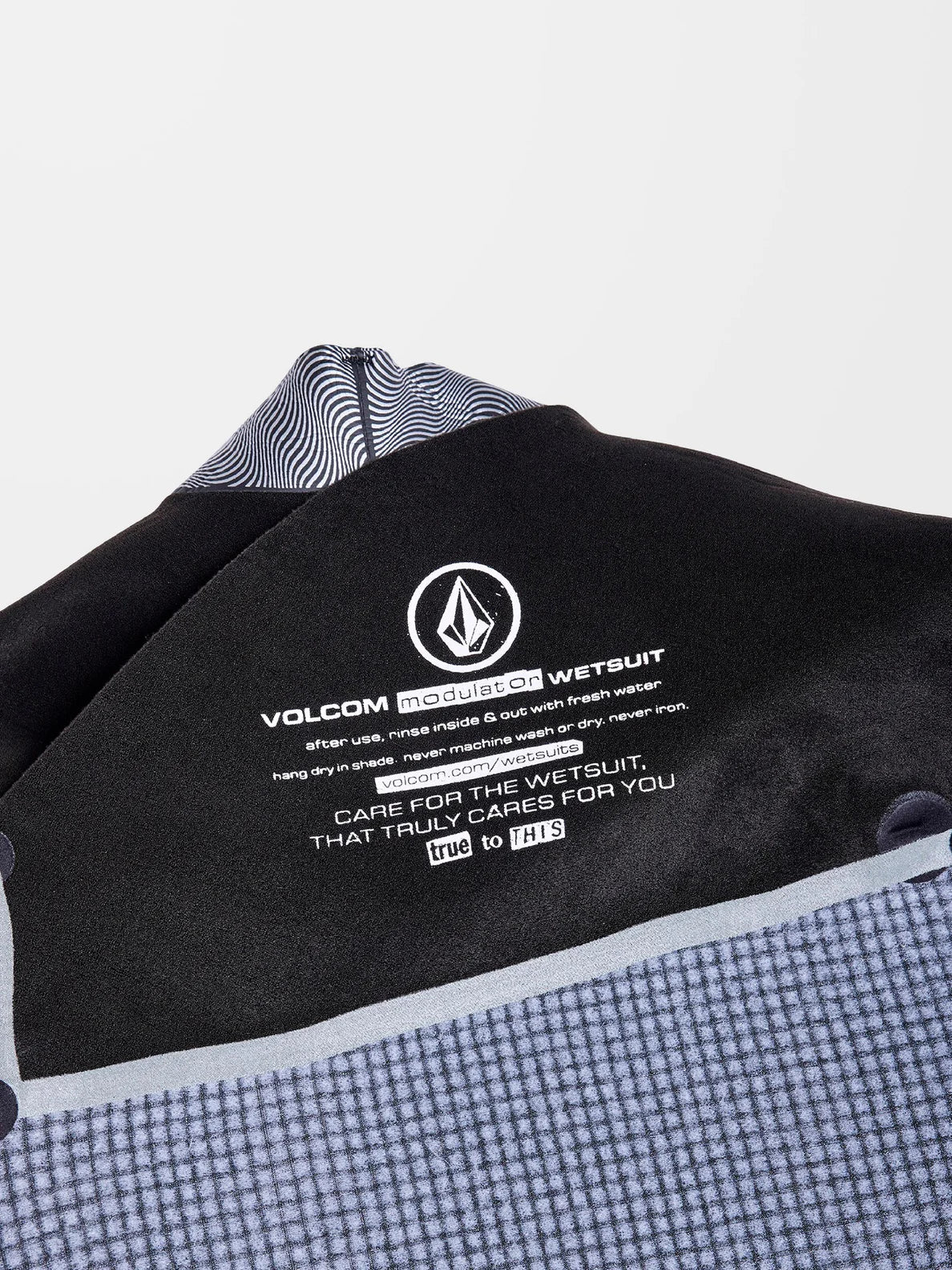 VOLCOM Modulator 4/3MM Chest Zip Wetsuit