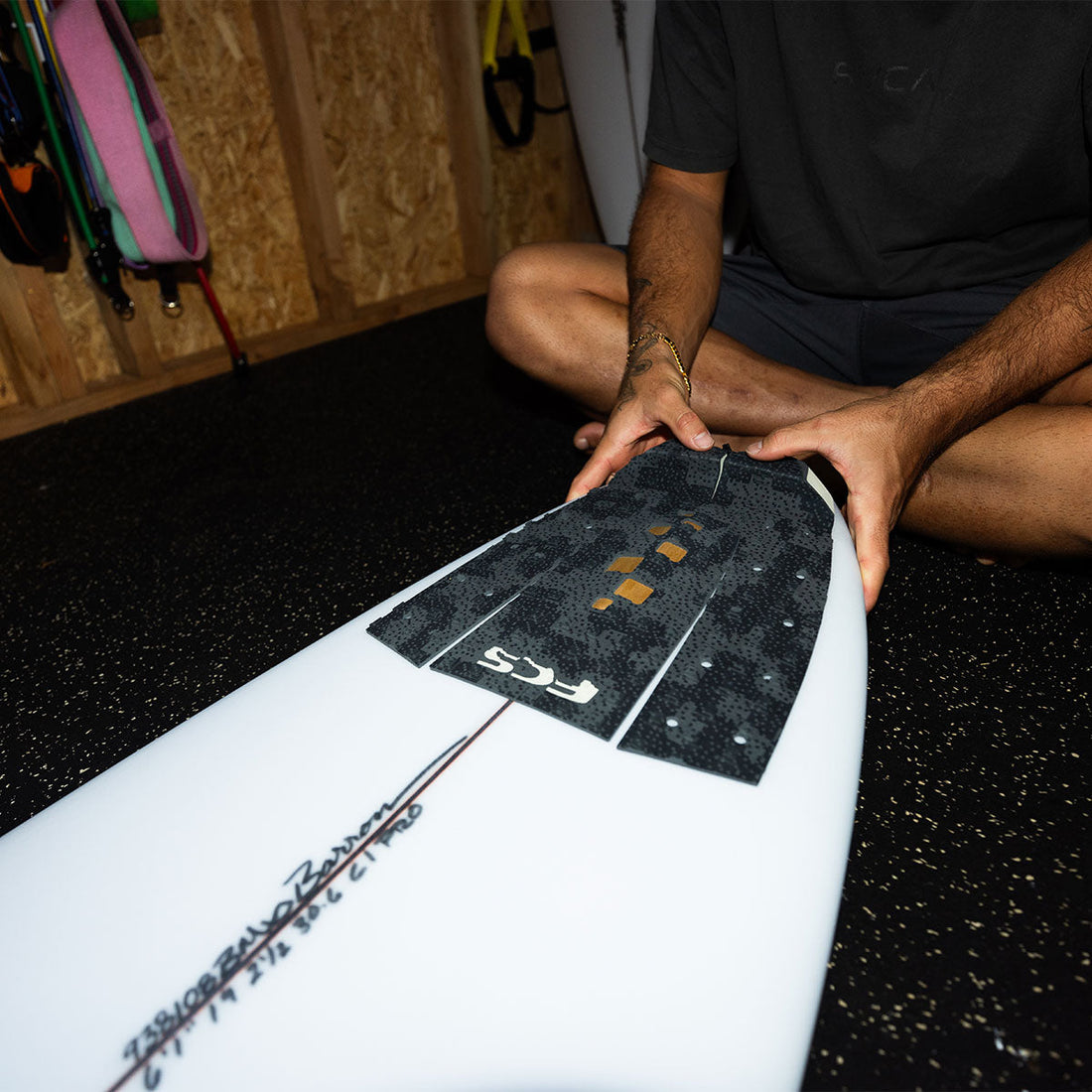 Tailpad| FCS Traction Barron Mamiya Athlete Series Black/Brass